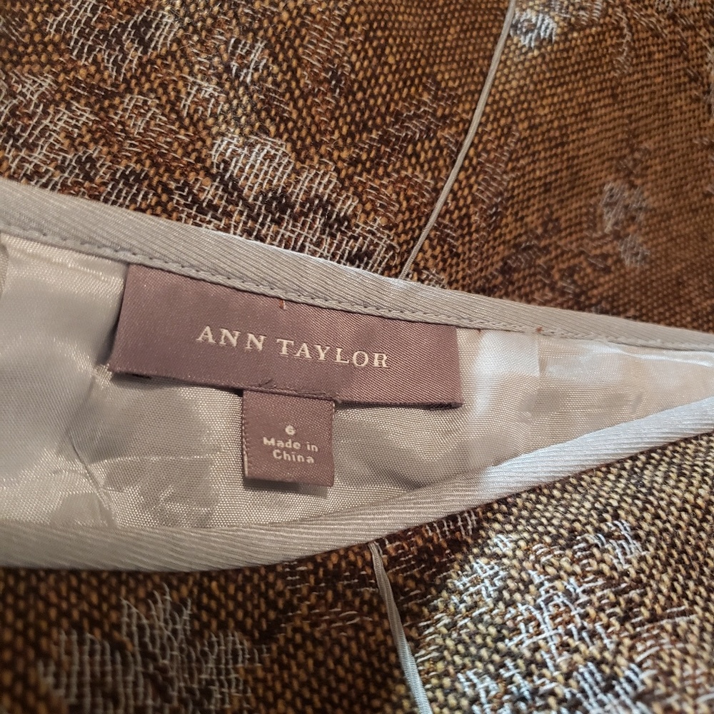 Ann Taylor A- Line Skirt,  Sz 6 - Picture 7 of 8